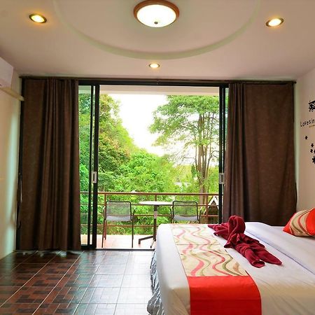 Lanta Friendly House Hotel Koh Lanta Exterior photo