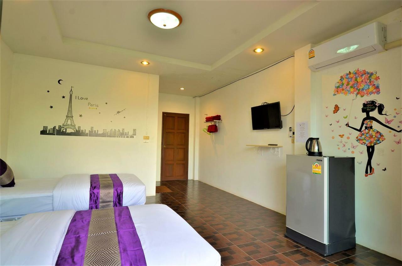 Lanta Friendly House Hotel Koh Lanta Exterior photo
