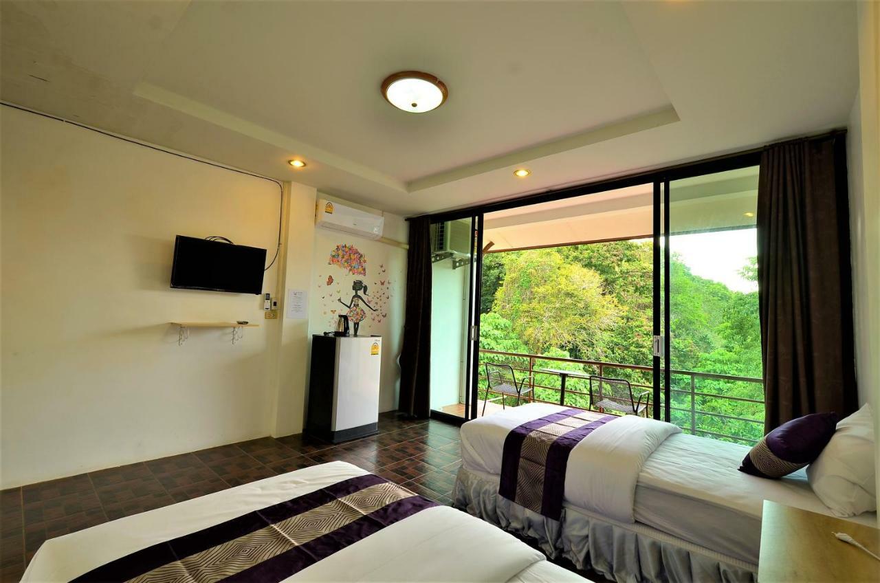 Lanta Friendly House Hotel Koh Lanta Exterior photo